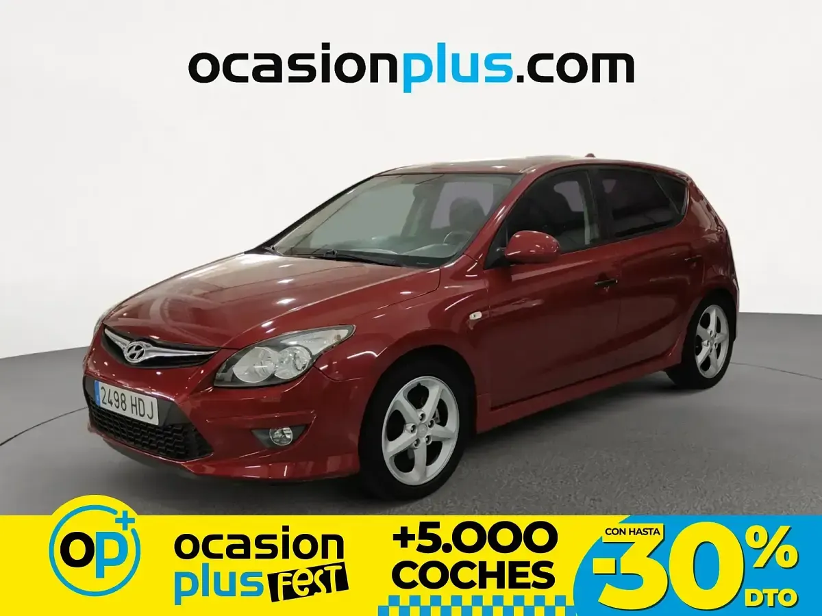 Używany Hyundai i30 Comfort 90 KM (66 kW) 2011 Sedan/Limuzyna