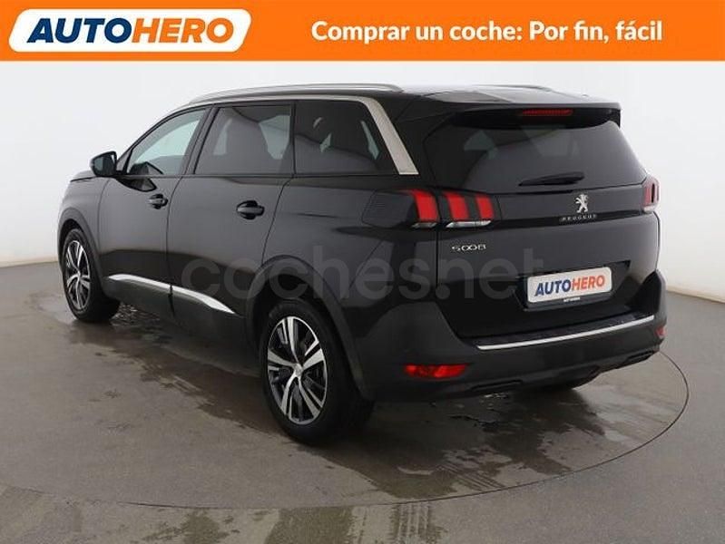 Usado Peugeot 5008 Allure 131 CV (96 kW) 2023 Negro SUV