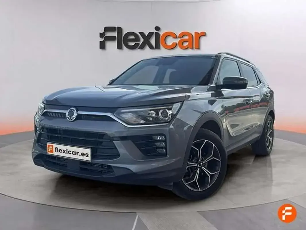 Usado SsangYong Korando 163 CV (119 kW) 2024 Gris SUV