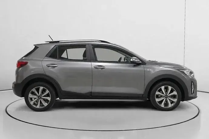 Usado Kia Stonic 100 CV (73 kW) 2024 SUV