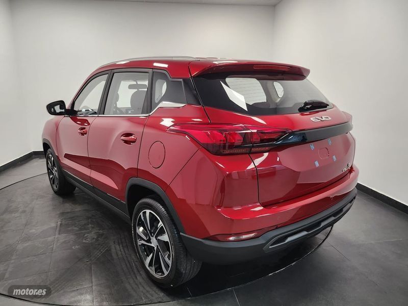 Usado EVO Evo 5 88 kW (120 CV) 2024 Rojo SUV