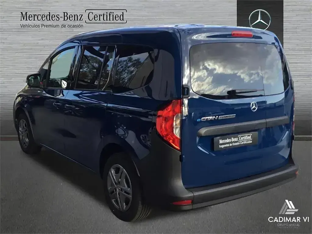 Używany Mercedes eCitan 89 kW (122 KM) 2024 Niebieski Kombi