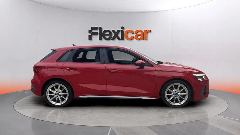 Usado Audi A3 Premium 116 CV (85 kW) 2021 Rojo Berlina