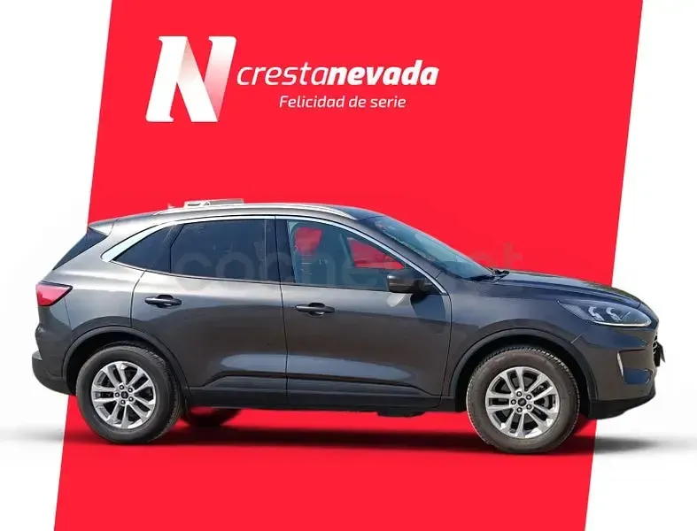 Usado Ford Kuga Titanium 225 CV (165 kW) 2021 Gris / plata SUV