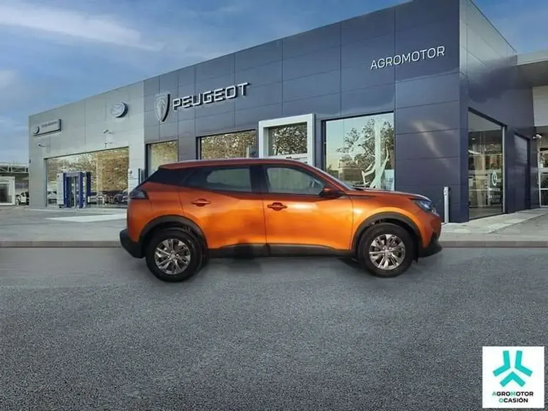 Usado Peugeot 2008 Active 101 CV (74 kW) 2020 Naranja SUV