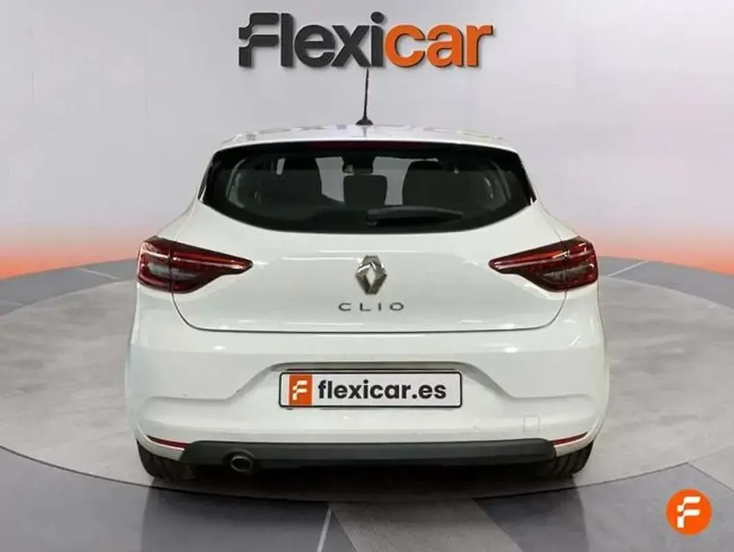 Usado Renault Clio V SE 65 CV (47 kW) 2022 Blanco Berlina