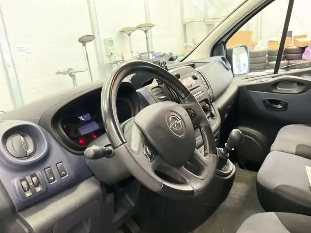 Usado Opel Vivaro S 125 CV (91 kW) 2017 Blanco Monovolumen