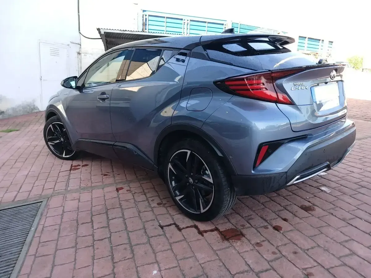 Usado Toyota C-HR Sport 184 CV (135 kW) 2021 Azul SUV