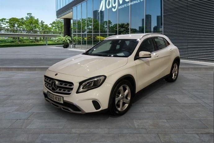 Amarillo Usado 2019 Mercedes GLA180 SUV | 23.200 € (Precio justo) - Imagen 1/4
