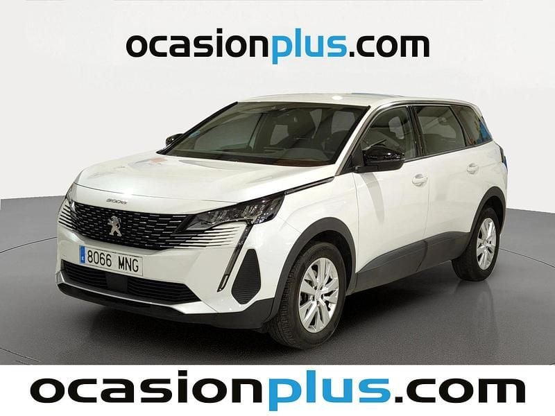 Usado Peugeot 5008 Active 136 CV (100 kW) 2024 Blanco SUV