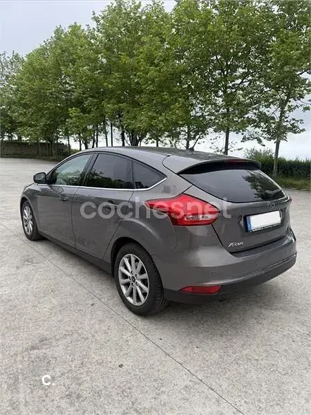 Usado Ford Focus Titanium 115 CV (84 kW) 2015 Negro Berlina