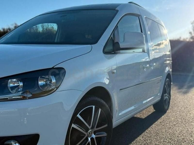 Usado VW Caddy Comfortline 102 CV (75 kW) 2014 Blanco Monovolumen