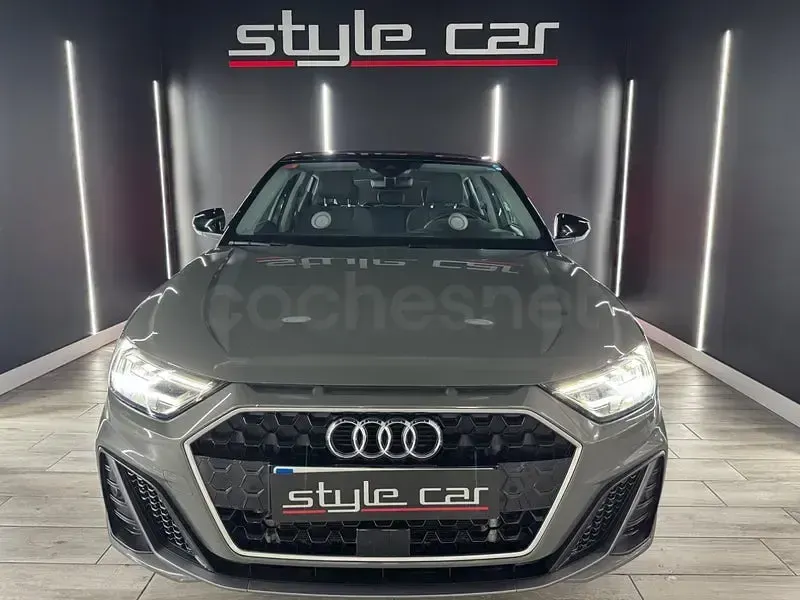 Usado Audi A1 Sportback S-Line 110 CV (80 kW) 2022 Gris / plata Utilitario