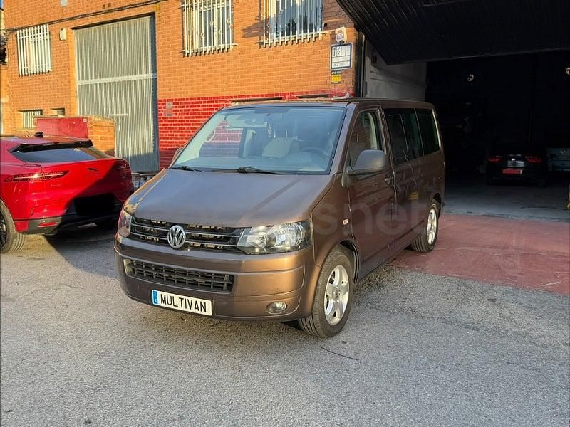 Usado VW Multivan Comfortline 140 CV (102 kW) 2010 Marrón Van
