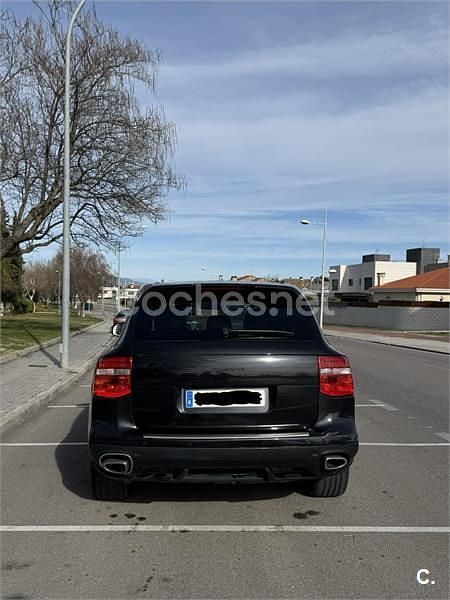 Käytetty Porsche Cayenne 240 HP (176 kW) 2009 Musta Katumaasturi