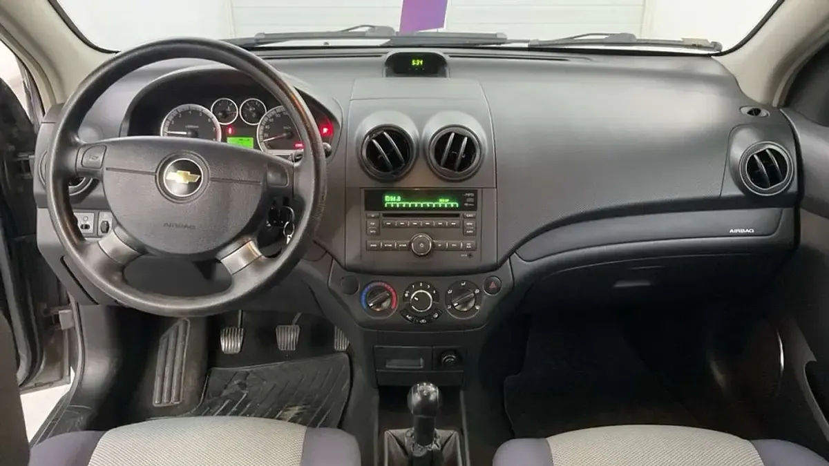 Usado Chevrolet Aveo LS 84 CV (61 kW) 2009 Gris Utilitario
