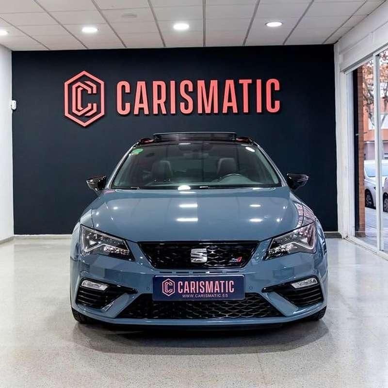 Usado Seat Leon ST 4Drive 300 CV (220 kW) 2018 Plateado Familiar
