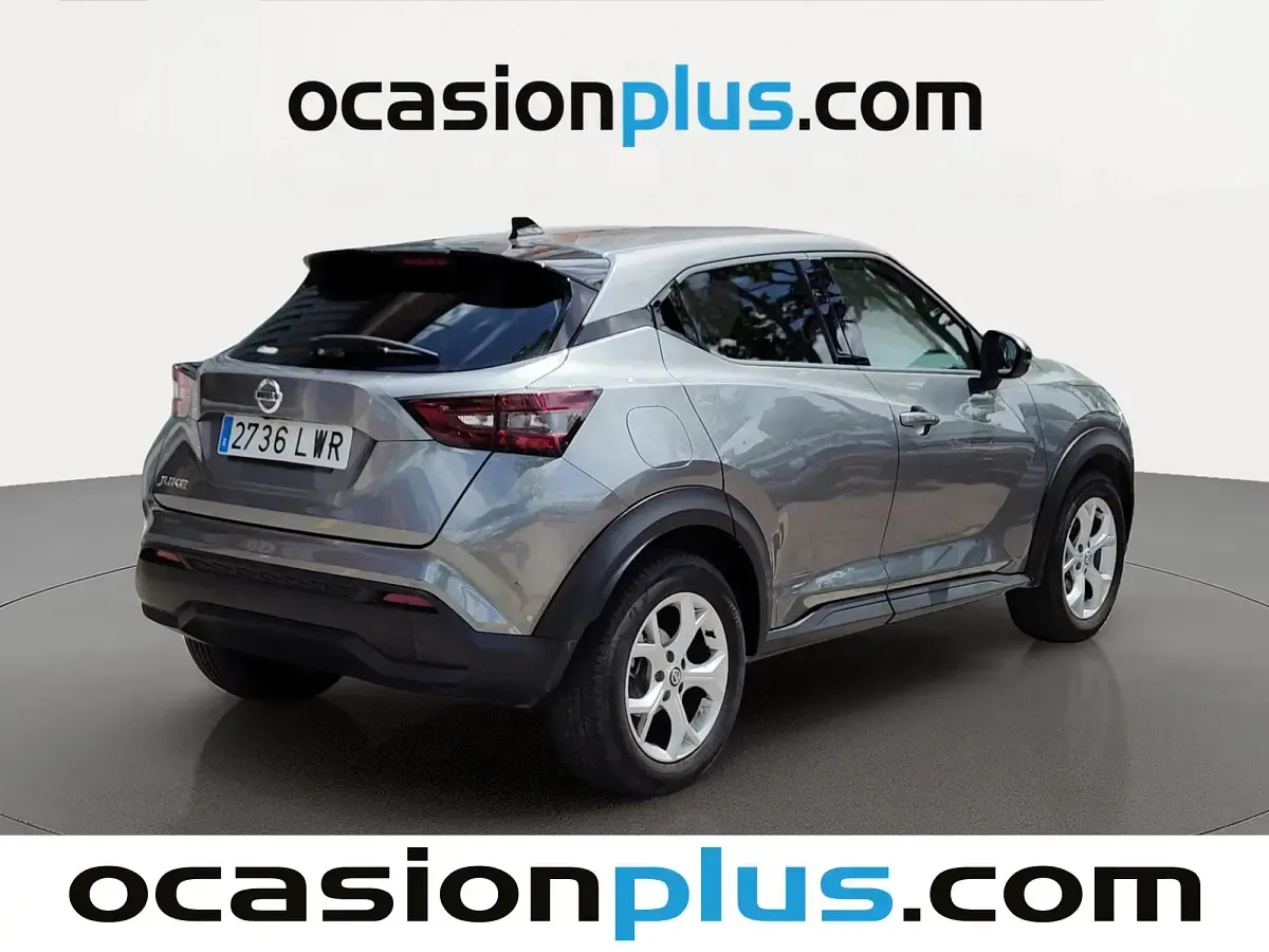 Usado Nissan Juke N-Connecta 114 HP (83 kW) 2022 Cinzento SUV