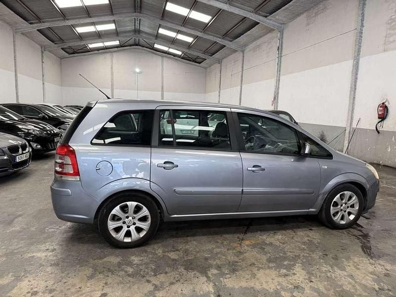 Usado Opel Zafira Enjoy Plus 110 CV (80 kW) 2010 Monovolumen