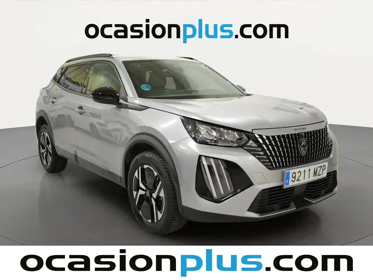 Usado Peugeot 2008 Allure 145 CV (106 kW) 2025 Gris SUV