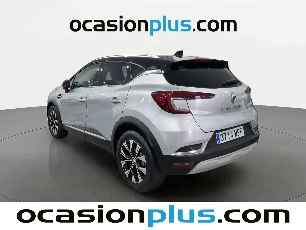 Usado Renault Captur Techno 90 CV (66 kW) 2024 Gris SUV