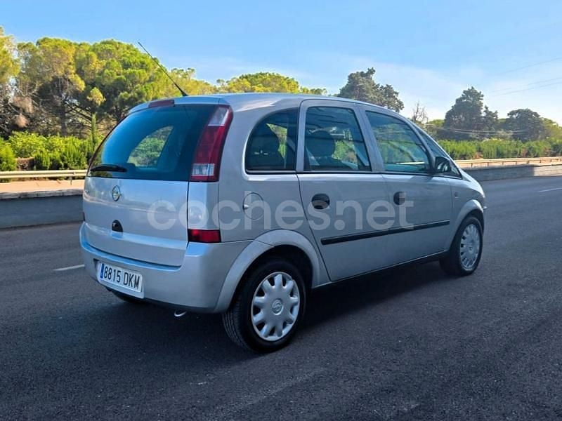 Usado Opel Meriva Enjoy 100 CV (73 kW) 2008 Gris / plata Monovolumen