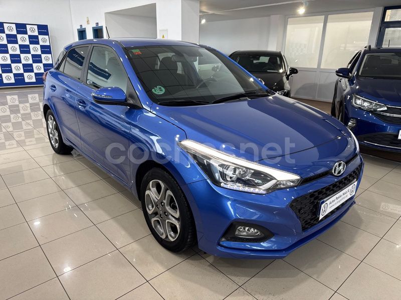 Azul Usado 2019 Hyundai i20 Berlina | 14.900 € (Caro) - Imagen 1/4