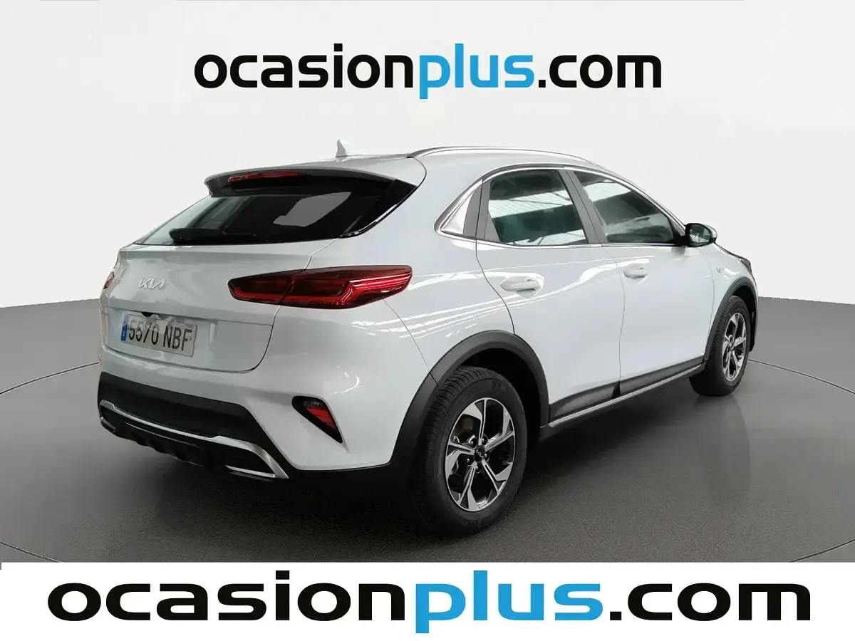 Usado Kia XCeed 100 CV (73 kW) 2025 Blanco SUV