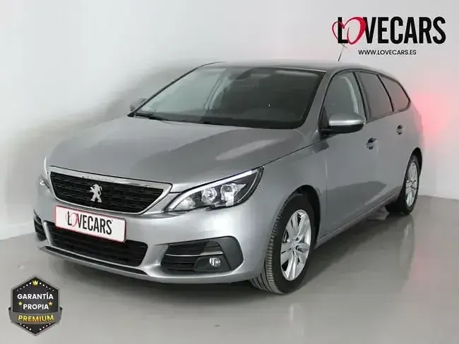Usado Peugeot 308 SW Active 130 CV (95 kW) 2021 Plata Familiar