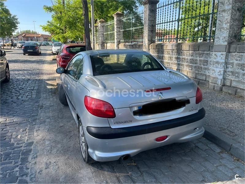 Gris / plata Usado 2001 Peugeot 206 Descapotable | 1500 € (Super precio) - Imagen 1/4