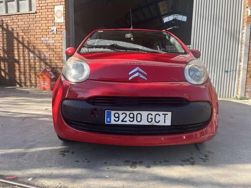 Usado Citroën C1 68 CV (50 kW) 2008 Rojo Utilitario