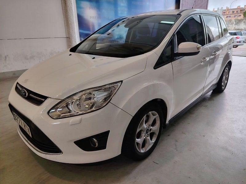 Usado Ford Grand C-Max Trend 125 CV (91 kW) 2013 Blanco Monovolumen