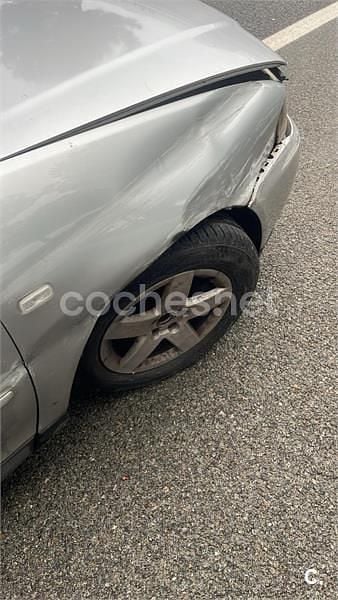 Usado Audi A3 Attraction 110 CV (80 kW) 2001 Gris / plata Utilitario