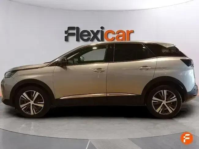 Usado Peugeot 3008 Allure 130 CV (95 kW) 2023 Gris SUV