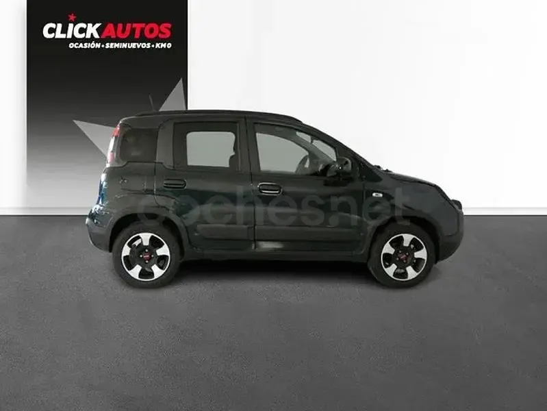 Usado Fiat Panda Cross Cross 70 CV (51 kW) 2023 Verde Utilitario