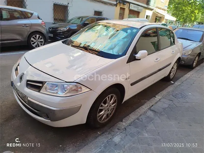 Usado Renault Mégane III 85 CV (62 kW) 2008 Blanco Berlina
