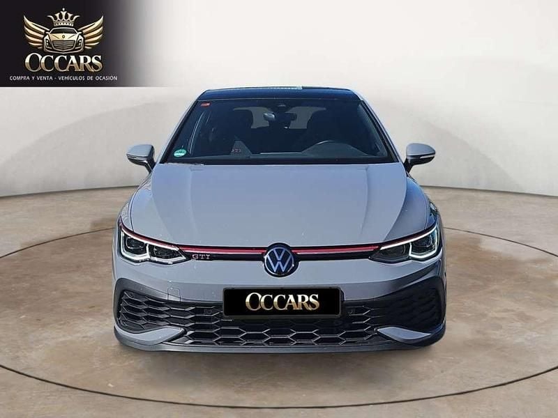 Usado VW Golf VIII GTI 300 CV (220 kW) 2024 Gris Utilitario