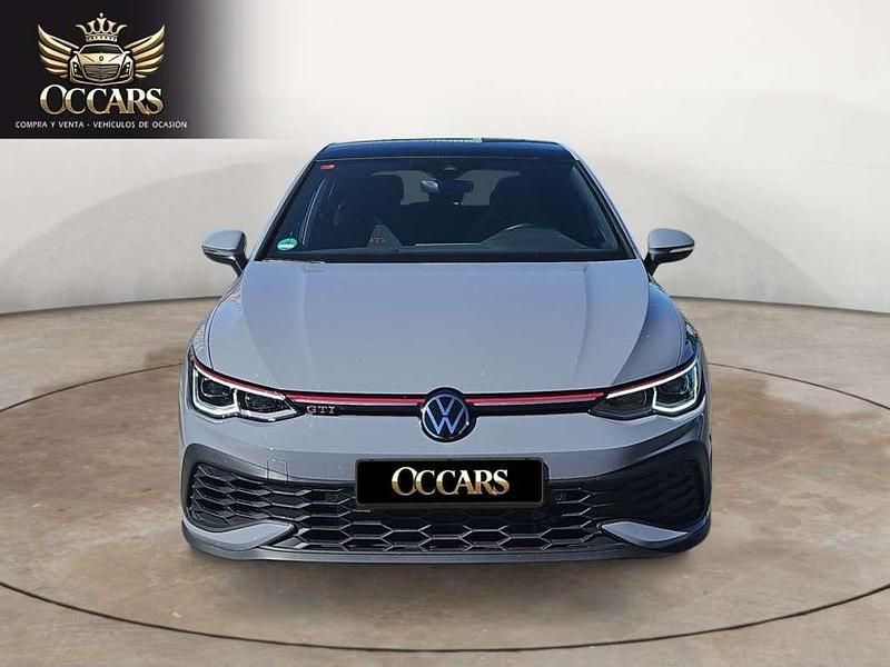 Gris Usado 2024 VW Golf VIII GTI Utilitario | 39.990 € (Precio justo) - Imagen 1/4