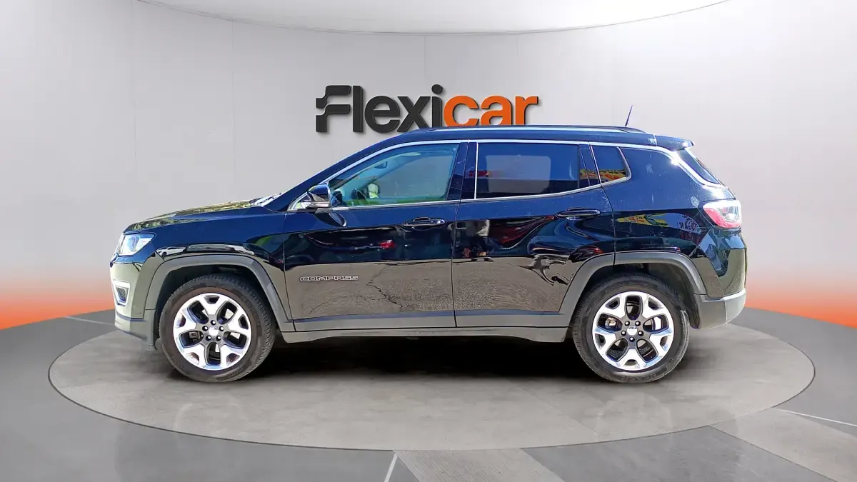 Usado Jeep Compass Limited 140 CV (102 kW) 2018 Negro SUV
