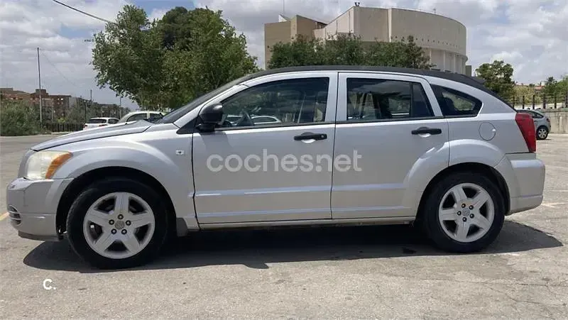 Usado Dodge Caliber 140 CV (102 kW) 2009 Gris / plata Utilitario