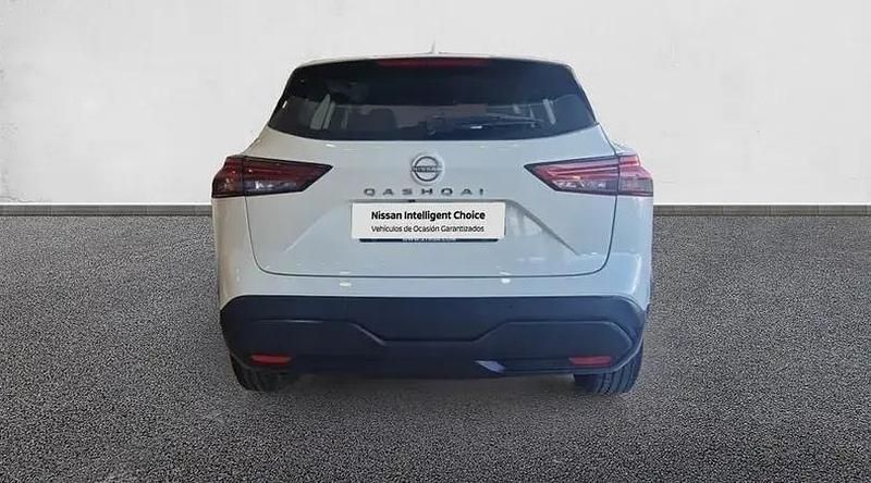 Usado Nissan Qashqai Acenta 140 CV (102 kW) 2022 Lunar white (perlada) SUV