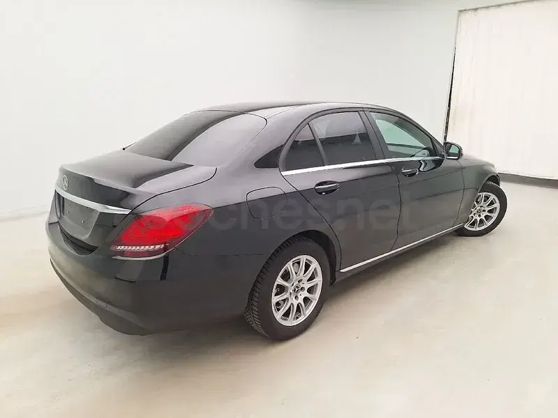 Usado Mercedes C200 160 CV (117 kW) 2019 Negro Berlina
