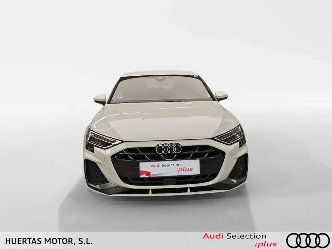 Usado Audi A3 150 CV (110 kW) 2025 Blanco Berlina
