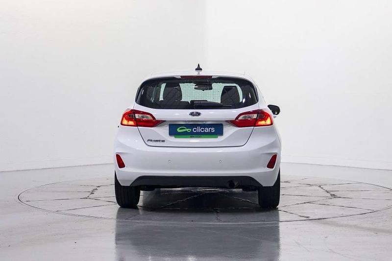 Usado Ford Fiesta Trend 86 CV (63 kW) 2020 Blanco Utilitario