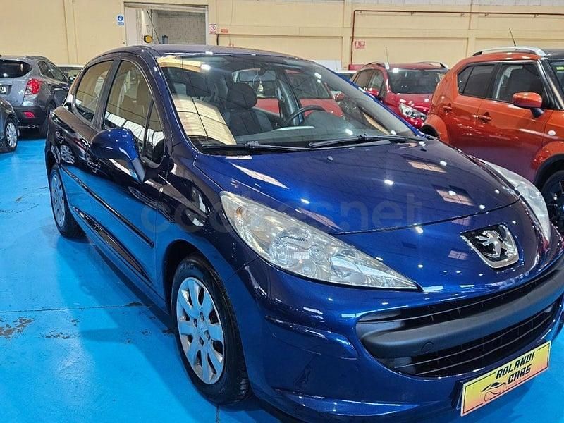 Usado Peugeot 207 75 CV (55 kW) 2009 Azul Berlina