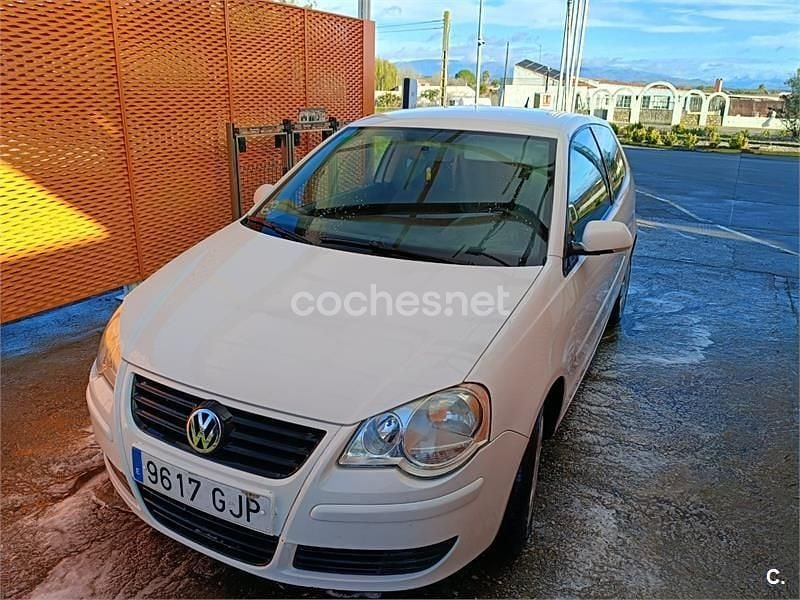 Blanco Usado 2009 VW Polo United Berlina | 4500 € (Precio justo) - Imagen 1/4