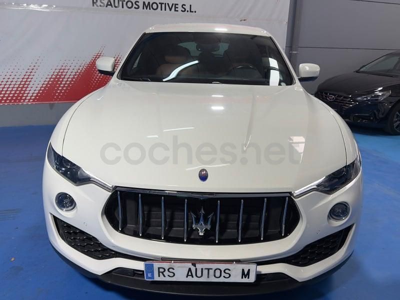 Usado Maserati Levante 275 CV (202 kW) 2021 Blanco SUV