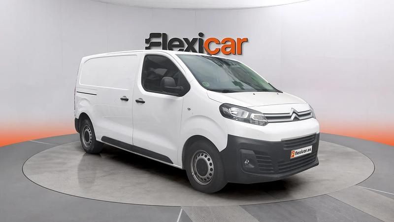 Käytetty Citroën Jumpy 122 HP (89 kW) 2021 Valkoinen Tila-auto