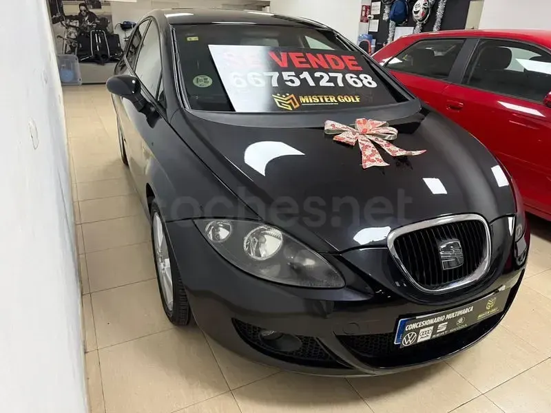 Usado Seat Leon Sport 140 CV (102 kW) 2009 Negro Utilitario