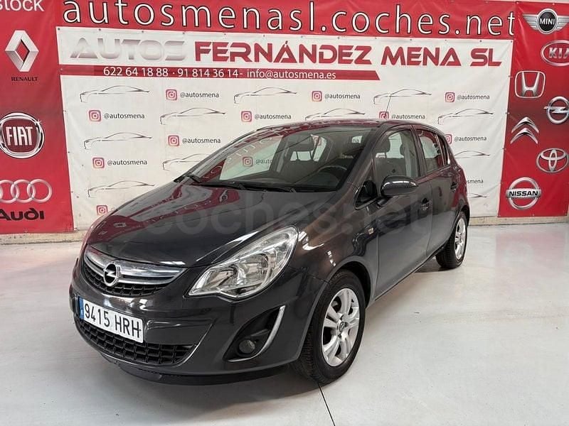 Usado Opel Corsa Selective 85 CV (62 kW) 2013 Negro Utilitario